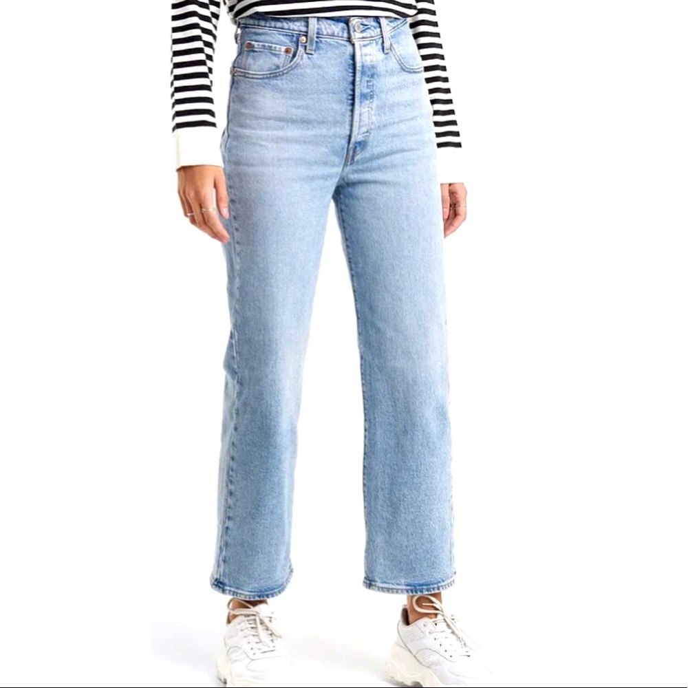 Levi's Light Blue High Rise Women's Jeans